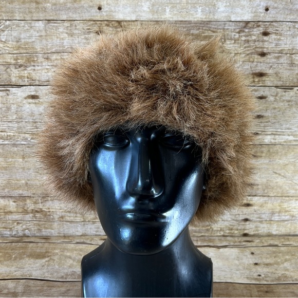 One Size Womens Beanie with Faux Fur Trim - Picture 2 of 7
